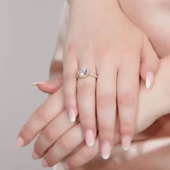 Diamantbesetzter Verlobungsring aus Gelbgold BDR0024-GSL