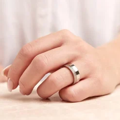 Edelstahlring Zirkonia teilpoliert 7mm breit R9181czSL