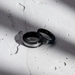 Exklusiver Edelstahlring schwarz ionisiert R5069SL