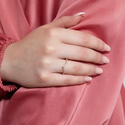 Goldener V-Ring für Damen mit Brillanten BDR0045-GSL