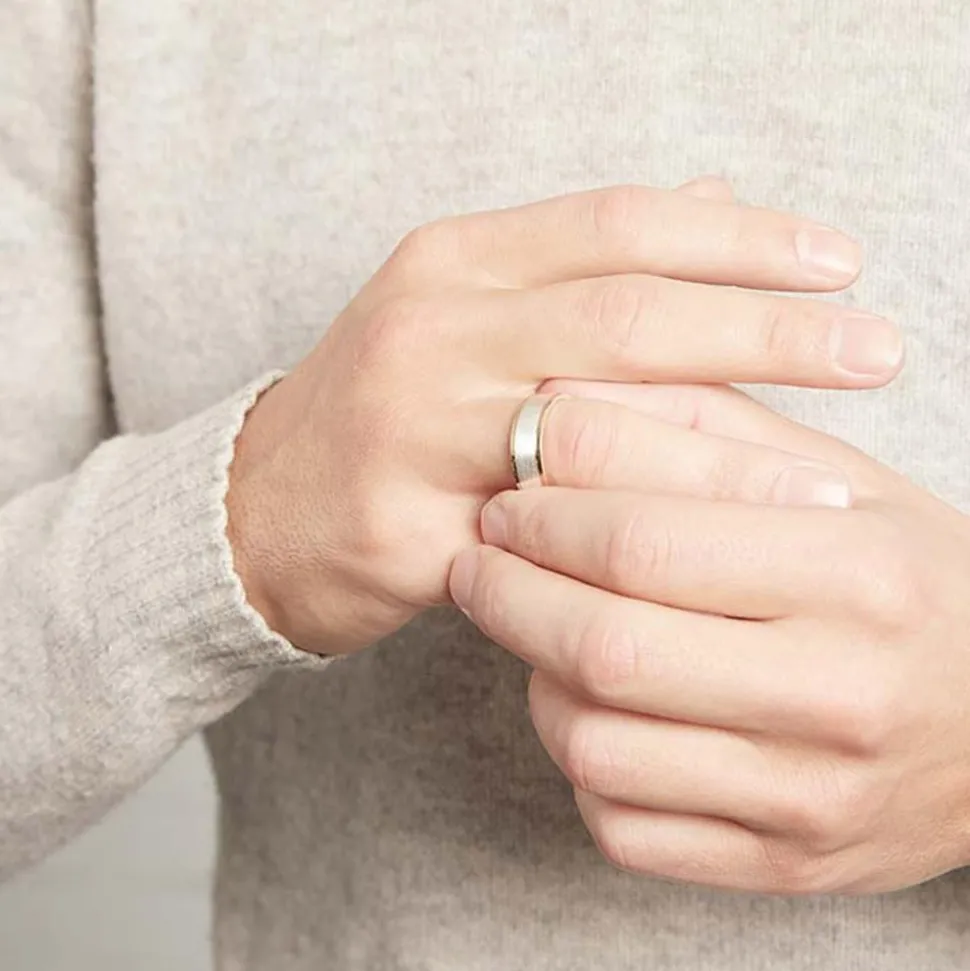 Matt glänzender Silberring inkl. Lasergravur R8537lge