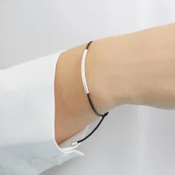 Schwarzes Textilarmband mit 925er Silberelementen SB0361