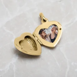 Vergoldetes Herz Medaillon mit Verzierungen SP0767SL